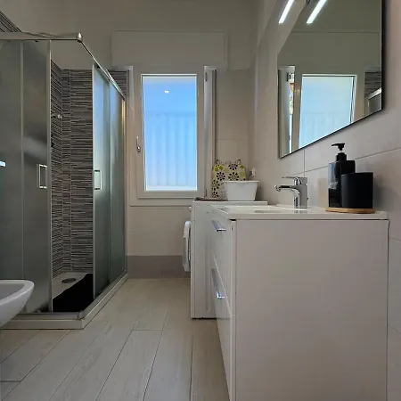 Jesolo, Terrazza Frontemare, & Parcheggio Apartment Lido di Jesolo